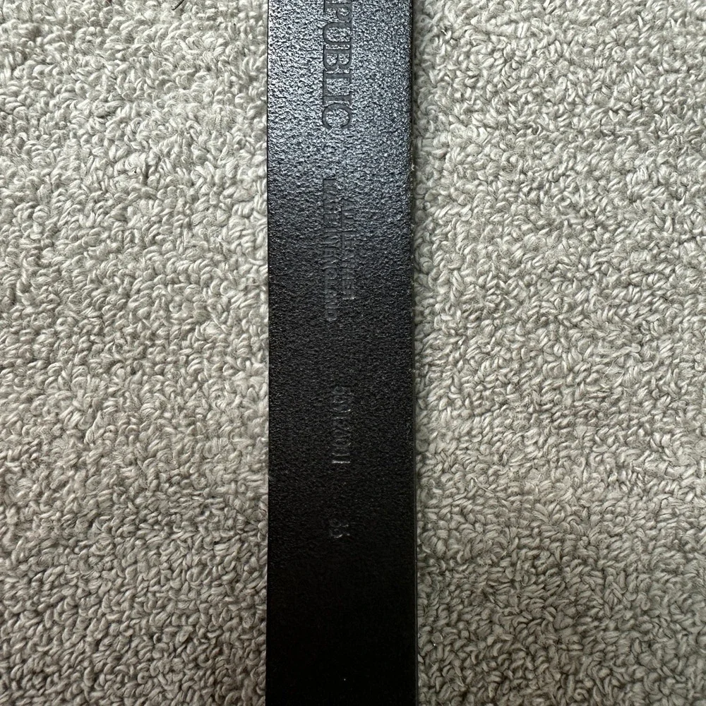 Banana Republic Mens Black Leather Belt Made in England Size 36 Silver Buckle